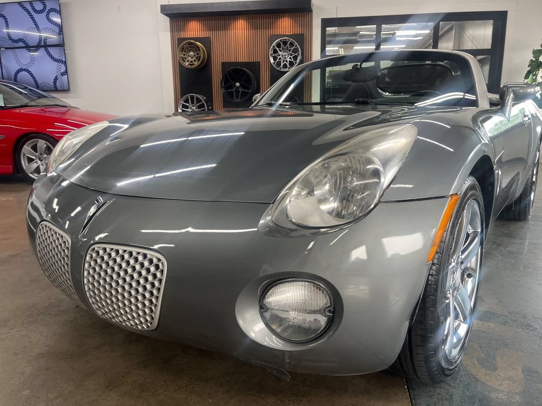 Used 2007 Pontiac Solstice Convertible w/ Premium Package RWD image 20