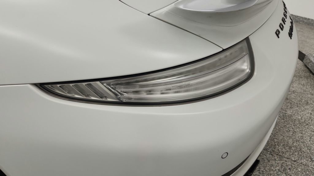 Used 2015 Porsche 911 Turbo S AWD/4WD image 37