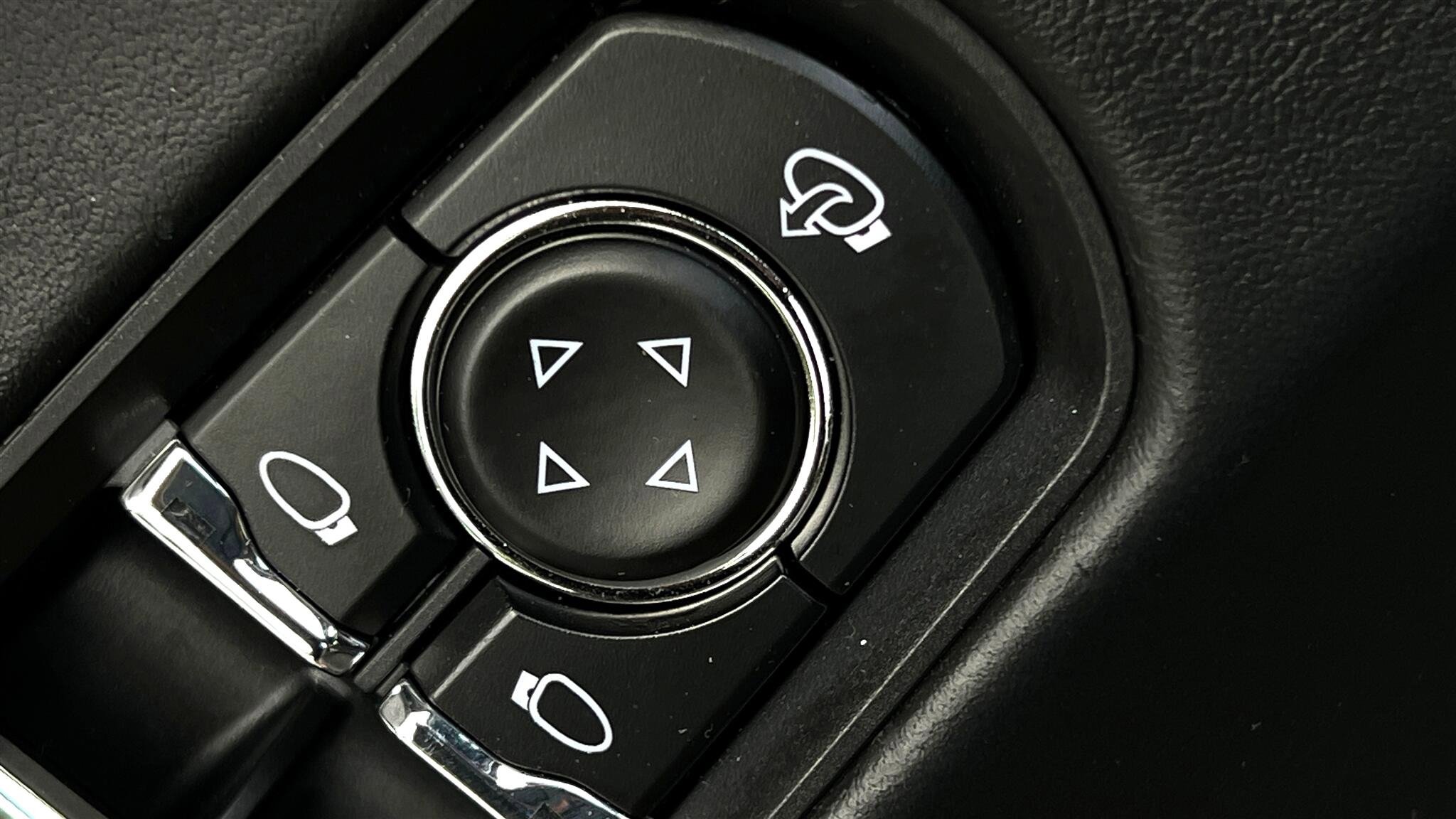 Used 2010 Porsche Panamera 4S image 47