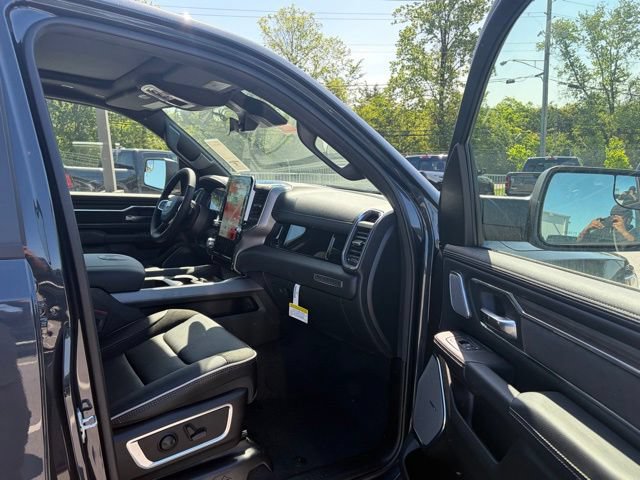 New 2026 RAM 1500 Laramie AWD/4WD image 27