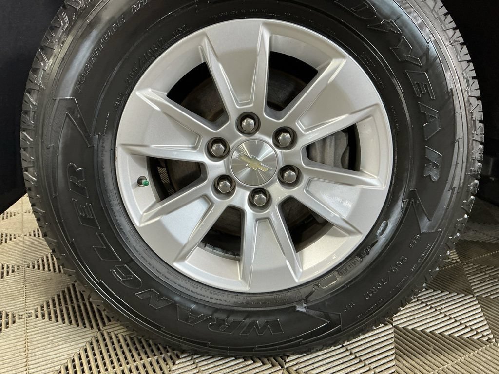 Used 2019 Chevrolet Silverado 1500 LT w/ All-Star Edition AWD/4WD image 7