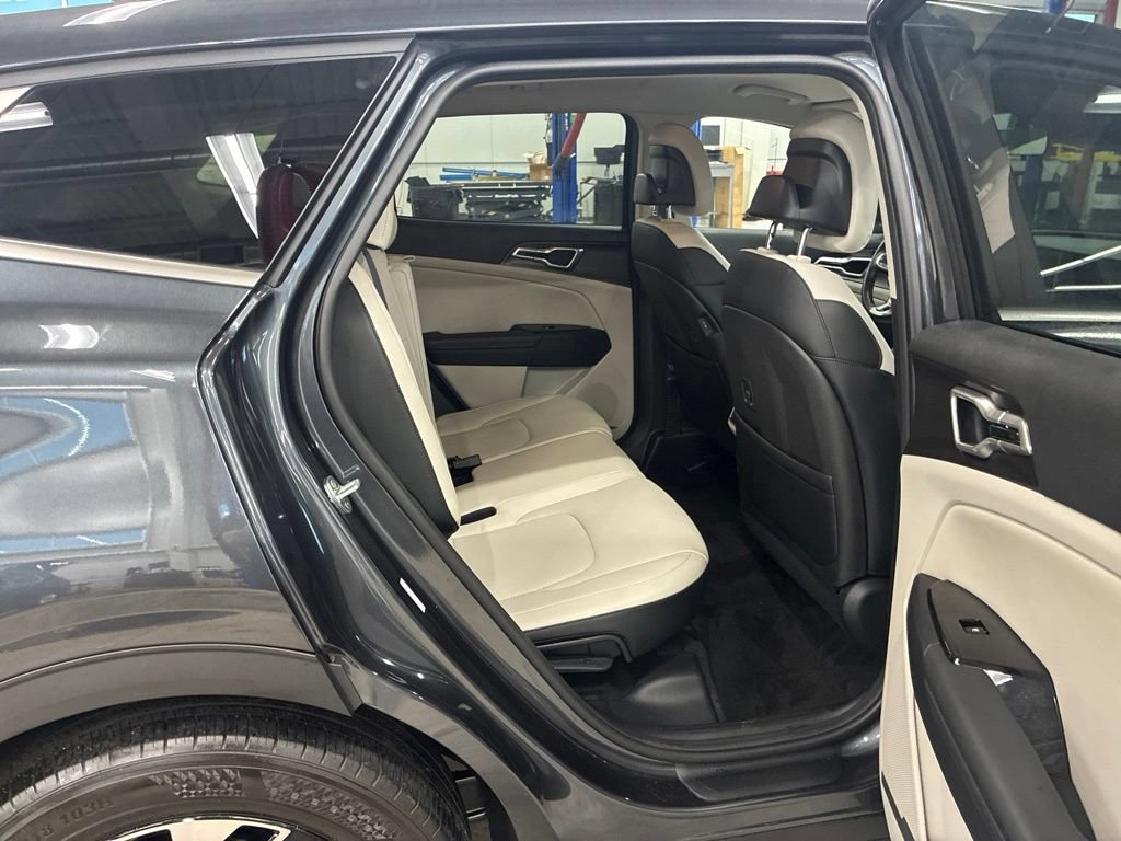 Certified 2023 Kia Sportage EX FWD image 21