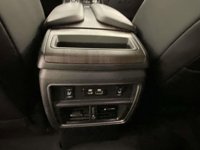 Used 2024 Nissan Murano Platinum w/ Cargo Package image 11