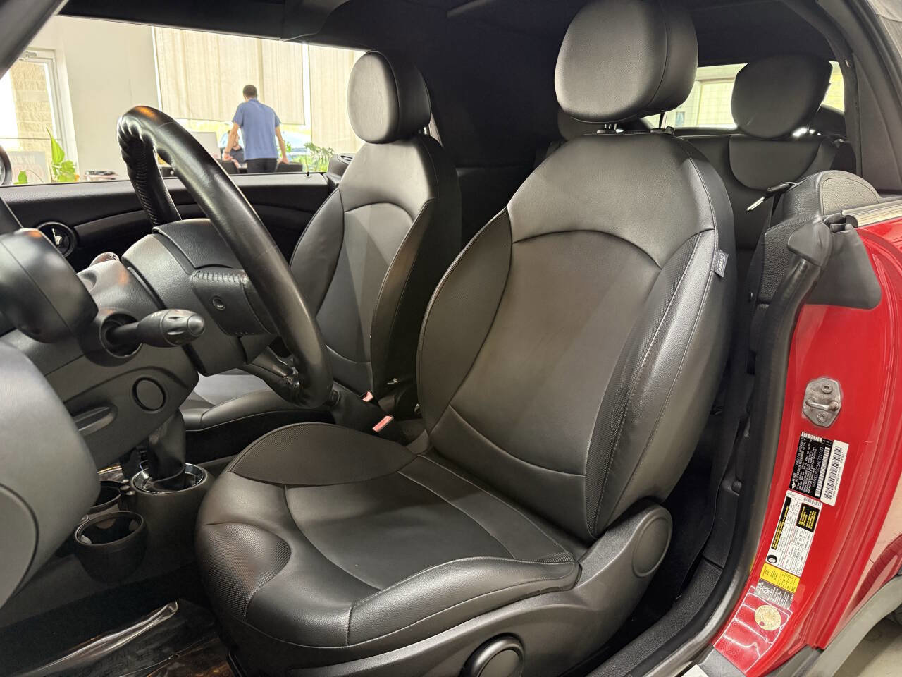 Used 2011 MINI Cooper Convertible image 19