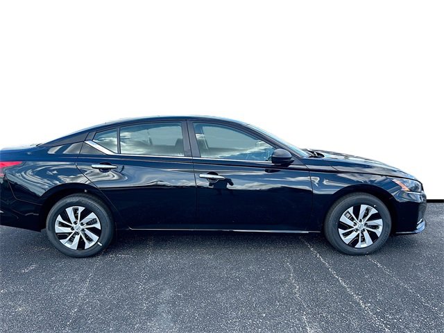 New 2025 Nissan Altima 2.5 S image 3