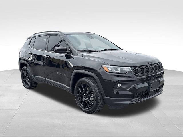 Used 2023 Jeep Compass Altitude w/ Sun and Sound Group image 10
