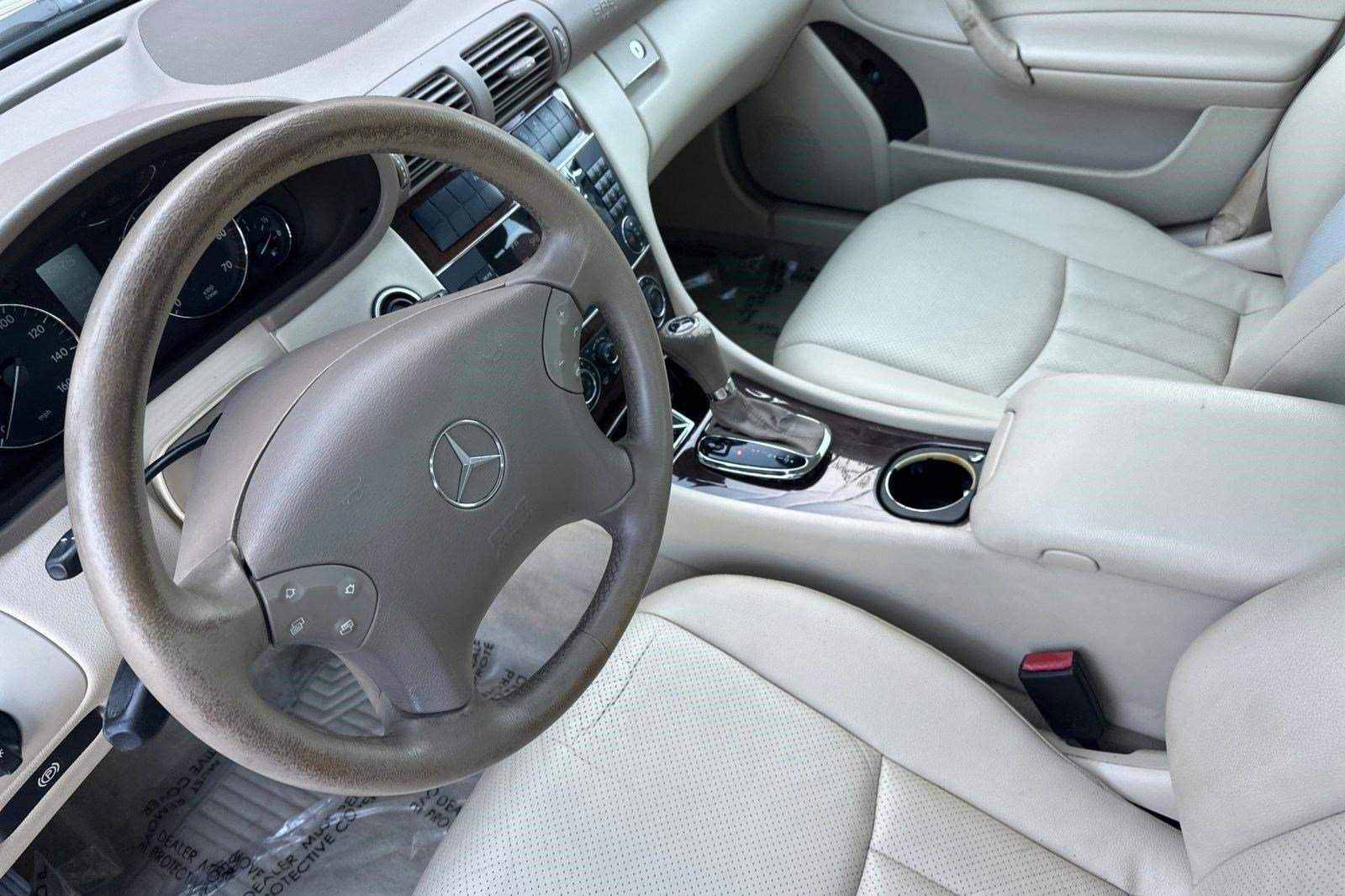 Used 2005 Mercedes-Benz C 320 Sedan image 3