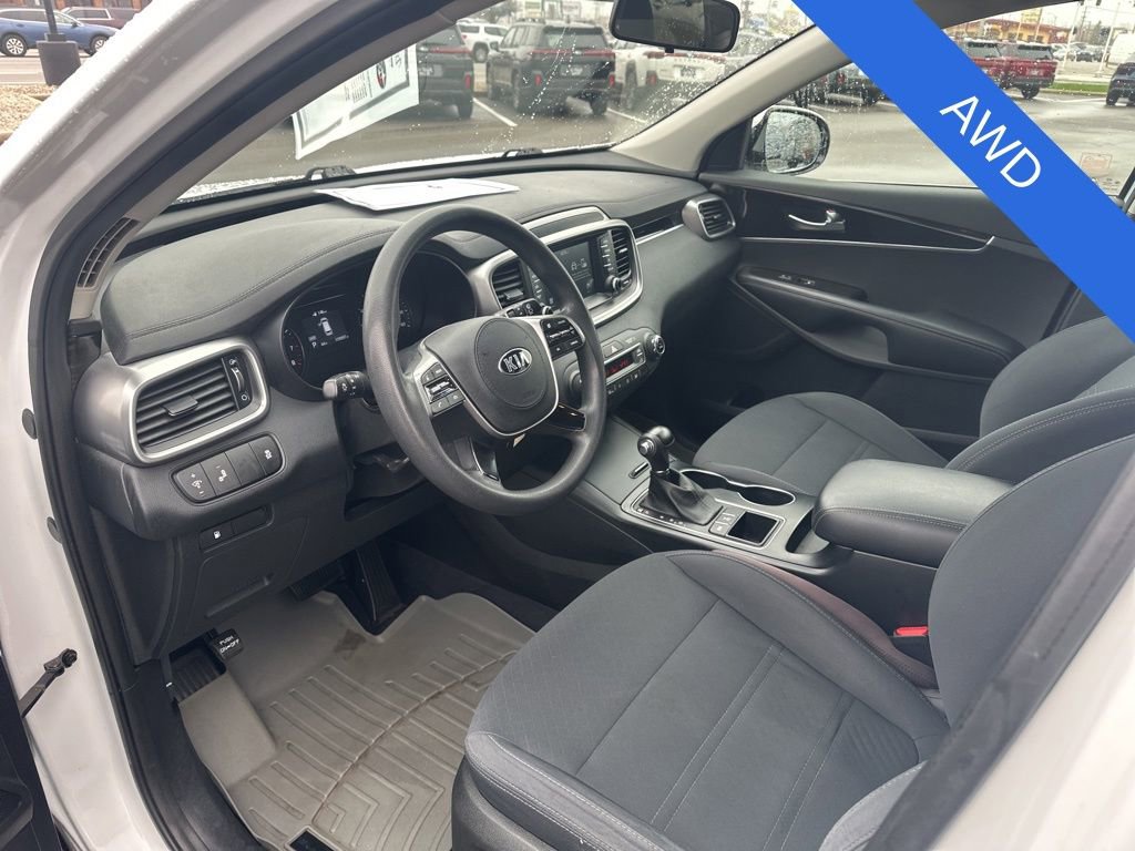 Used 2019 Kia Sorento LX image 23