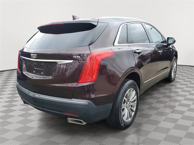 Used 2017 Cadillac XT5 Luxury w/ Driver Awareness Package image 6