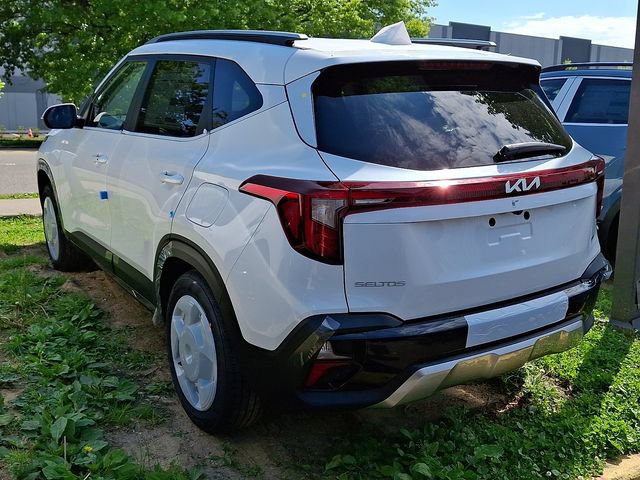 New 2026 Kia Seltos EX w/ EX Sunroof Package AWD/4WD image 3