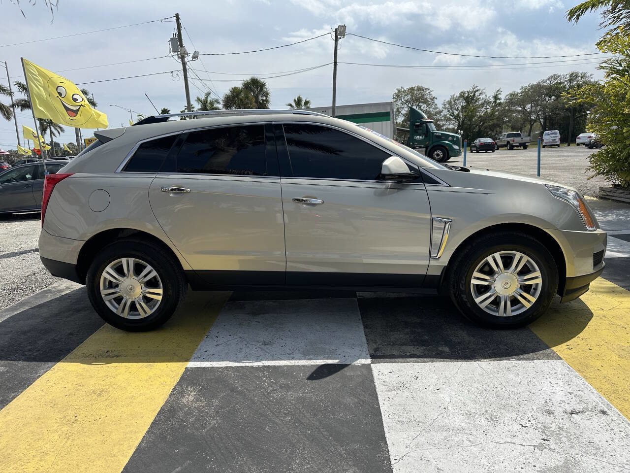 Used 2016 Cadillac SRX Luxury w/ Driver Awareness Package image 4