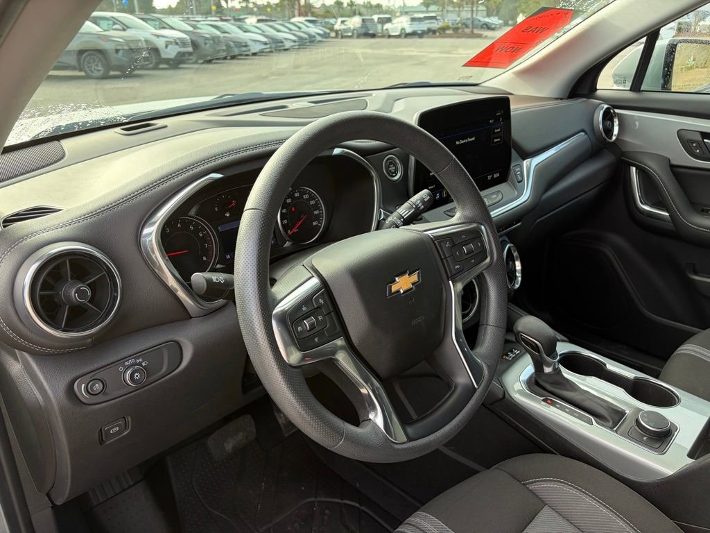Used 2023 Chevrolet Blazer LT w/ Convenience Package image 14