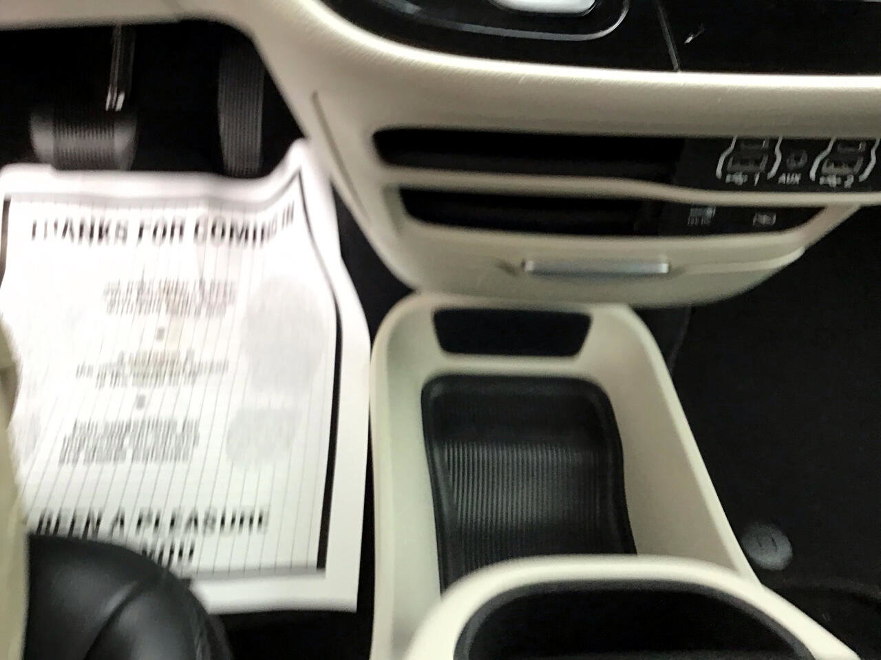 Used 2022 Chrysler Pacifica Touring-L image 24