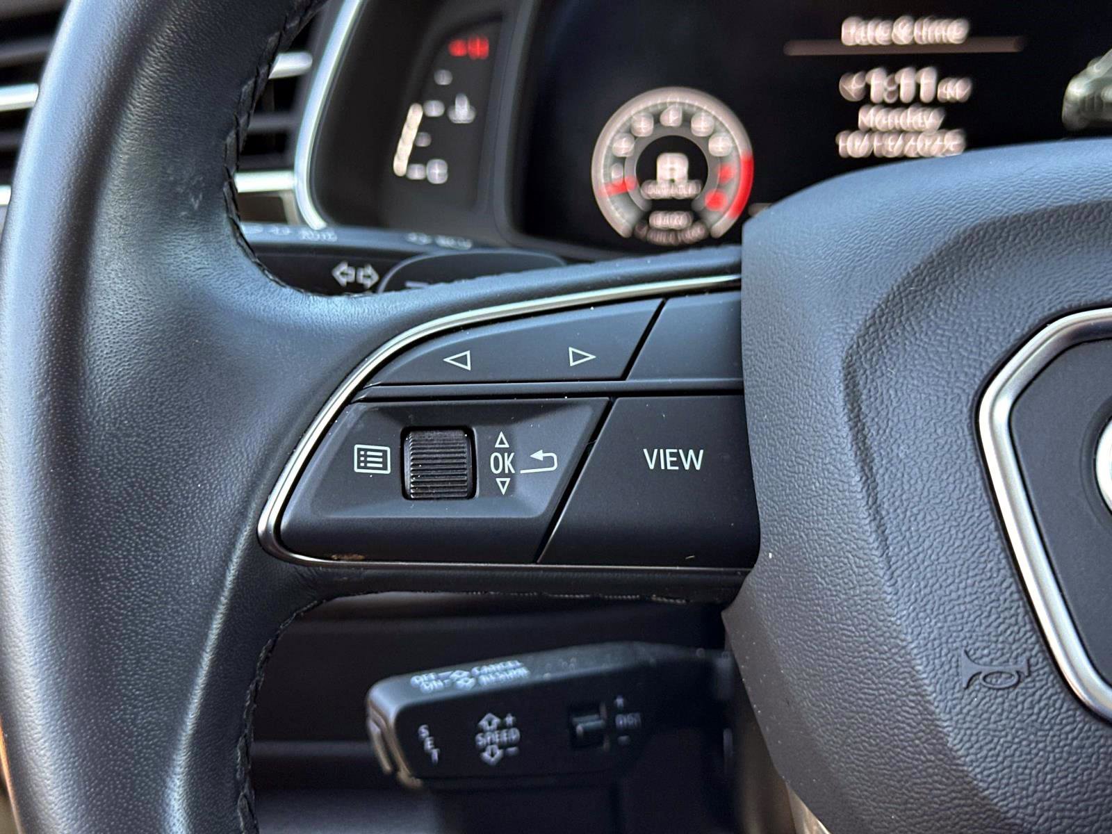 Used 2022 Audi Q8 Premium Plus image 31