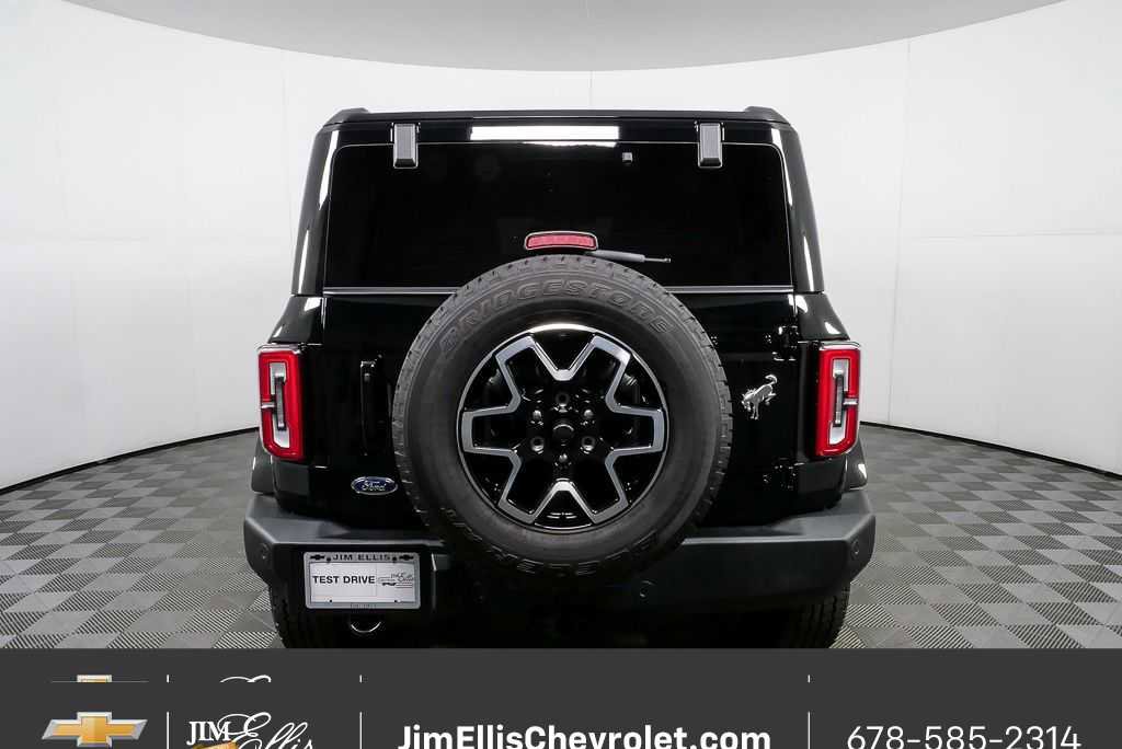 Used 2025 Ford Bronco Outer Banks image 29