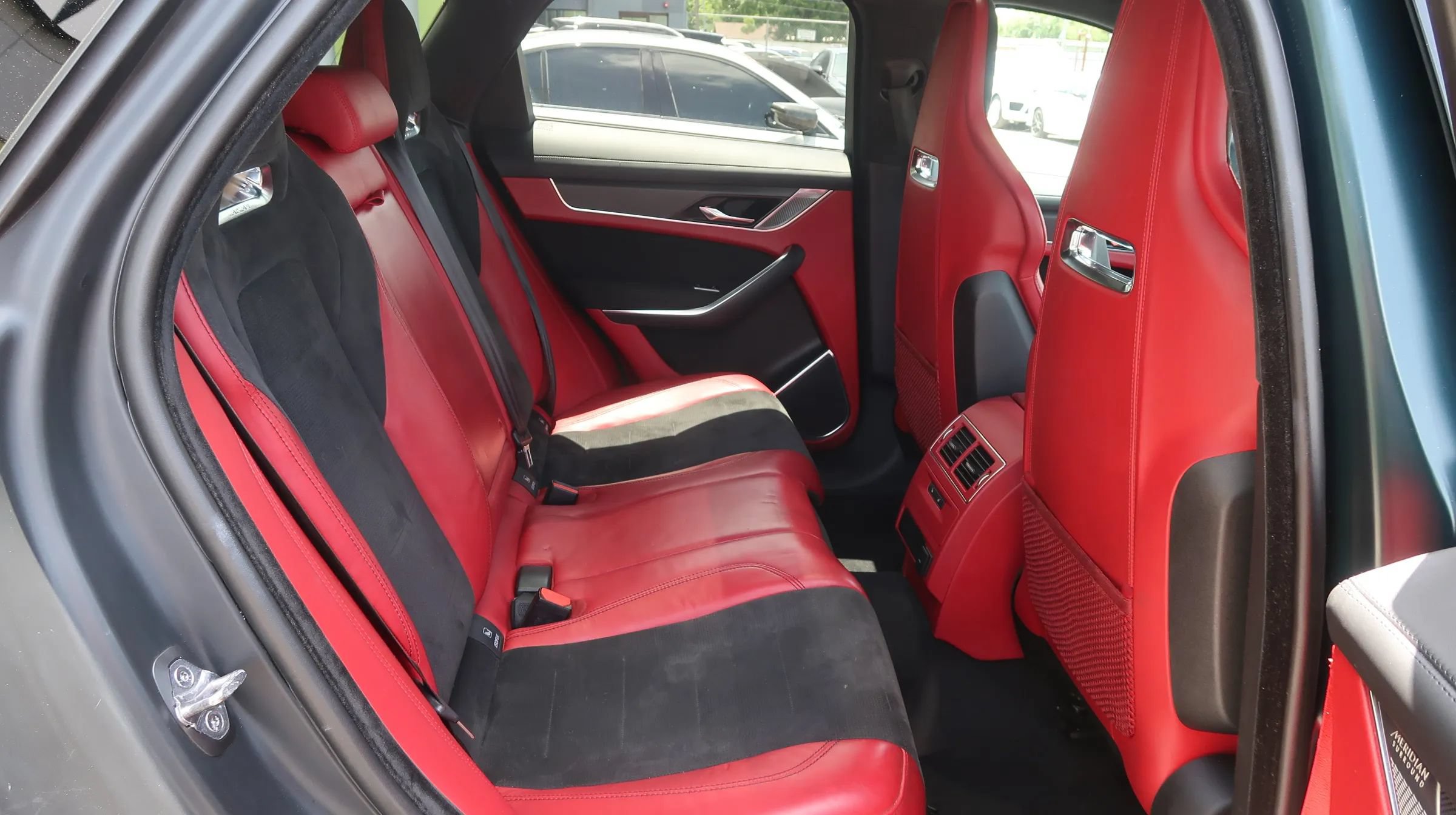Used 2022 Jaguar F-PACE SVR AWD/4WD image 23