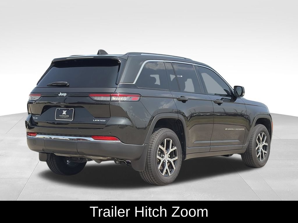 Used 2023 Jeep Grand Cherokee Limited w/ Trailer Tow Prep Group (B) AWD/4WD image 9