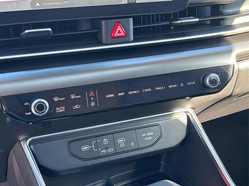 New 2025 Kia Carnival SX Prestige FWD image 25
