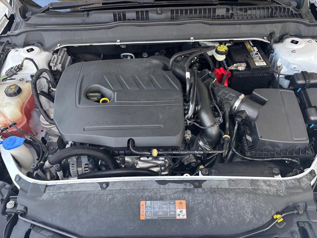 Used 2016 Ford Fusion SE FWD image 29