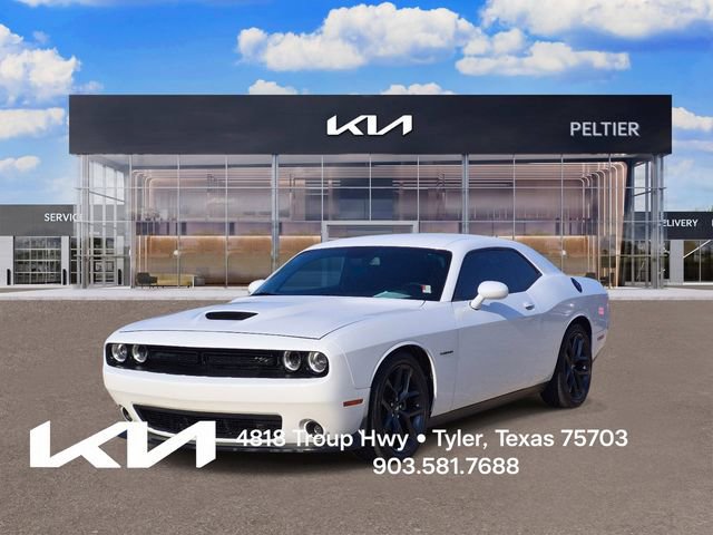 Used 2022 Dodge Challenger R/T w/ Blacktop Package RWD image 3