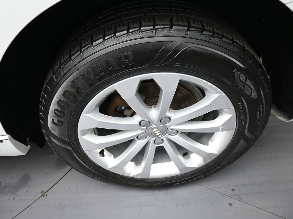 Used 2016 Audi Q5 2.0T Premium Plus w/ Technology Package image 15