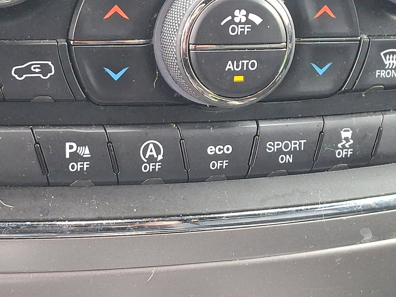Used 2017 Jeep Grand Cherokee Altitude image 26