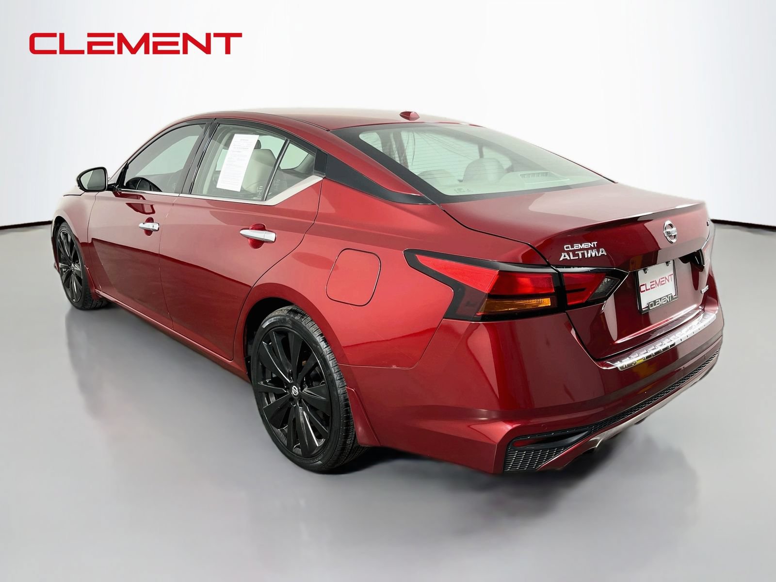 Used 2020 Nissan Altima 2.0 Platinum FWD image 9