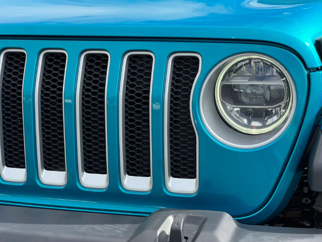 Used 2020 Jeep Wrangler Unlimited Sahara AWD/4WD image 33