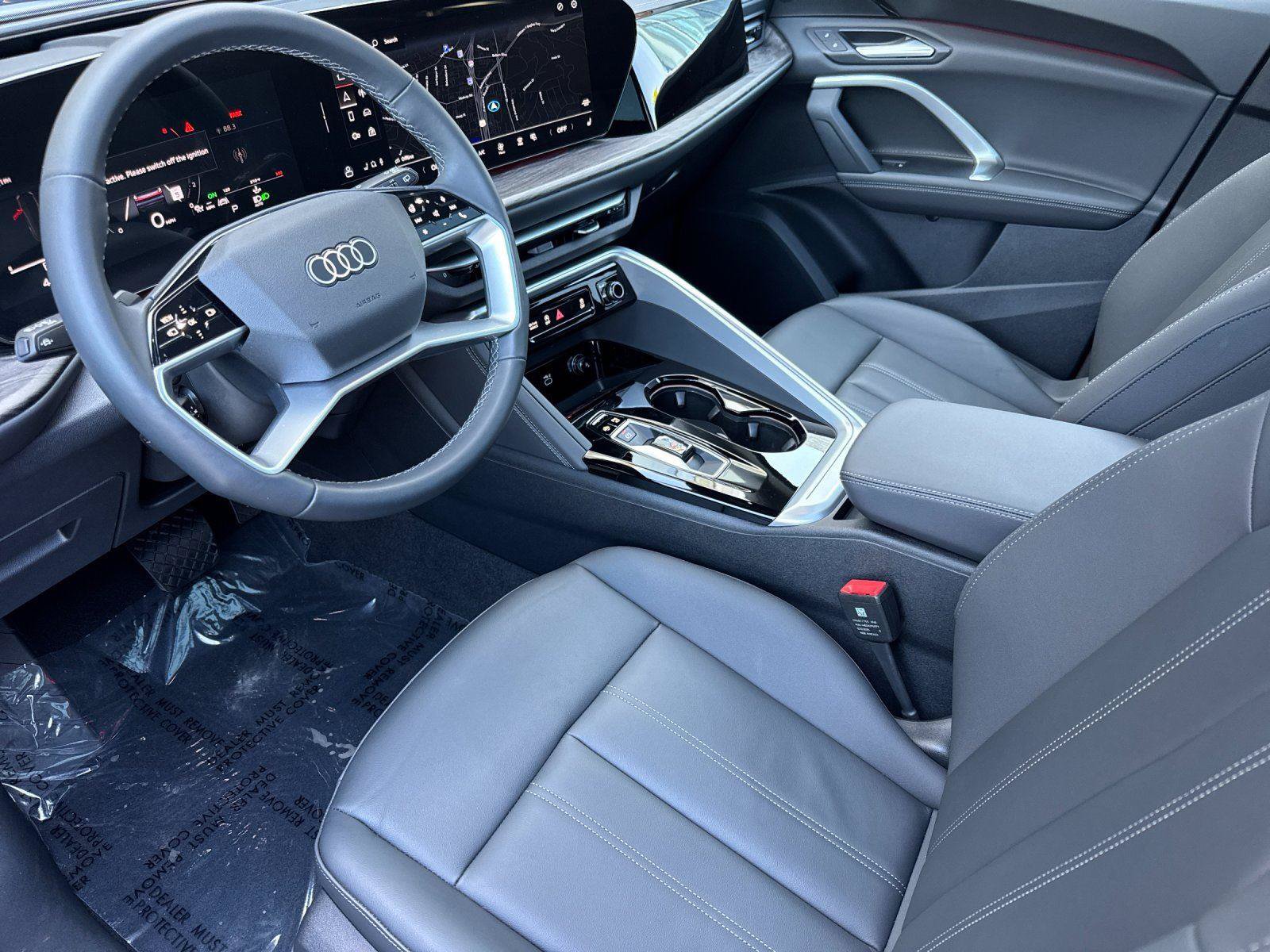 Used 2025 Audi Q5 Premium w/ Convenience Package AWD/4WD image 10