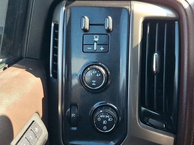 Used 2016 Chevrolet Silverado 2500 High Country w/ High Country Premium Package image 23