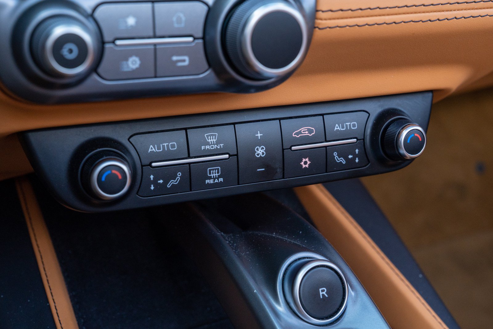 Used 2019 Ferrari Portofino RWD image 43