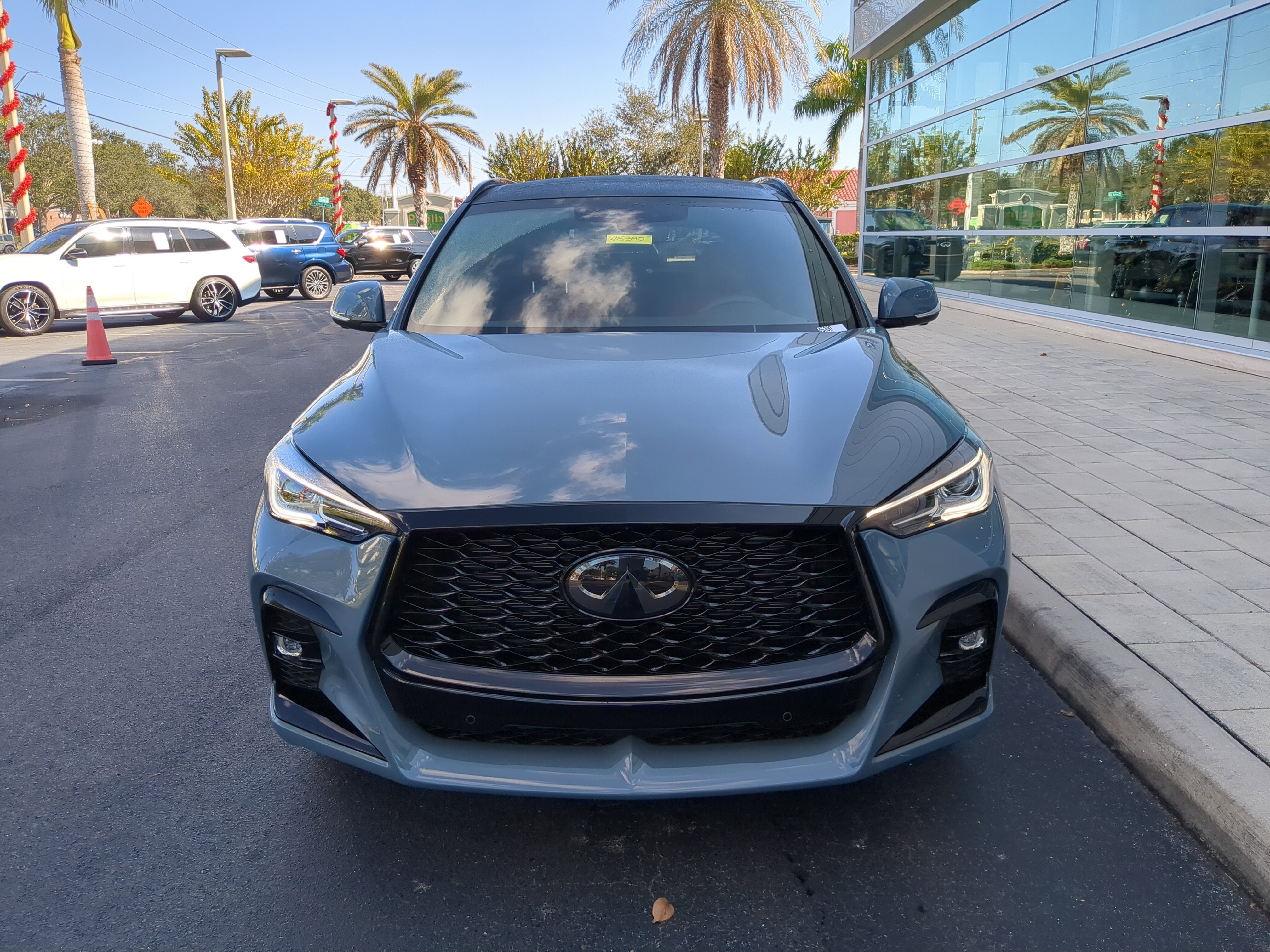 New 2025 INFINITI QX50 Sport image 2