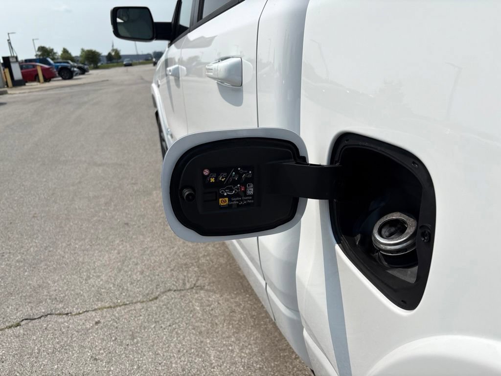 New 2027 RAM 1500 Laramie w/ Laramie Preferred Package AWD/4WD image 8