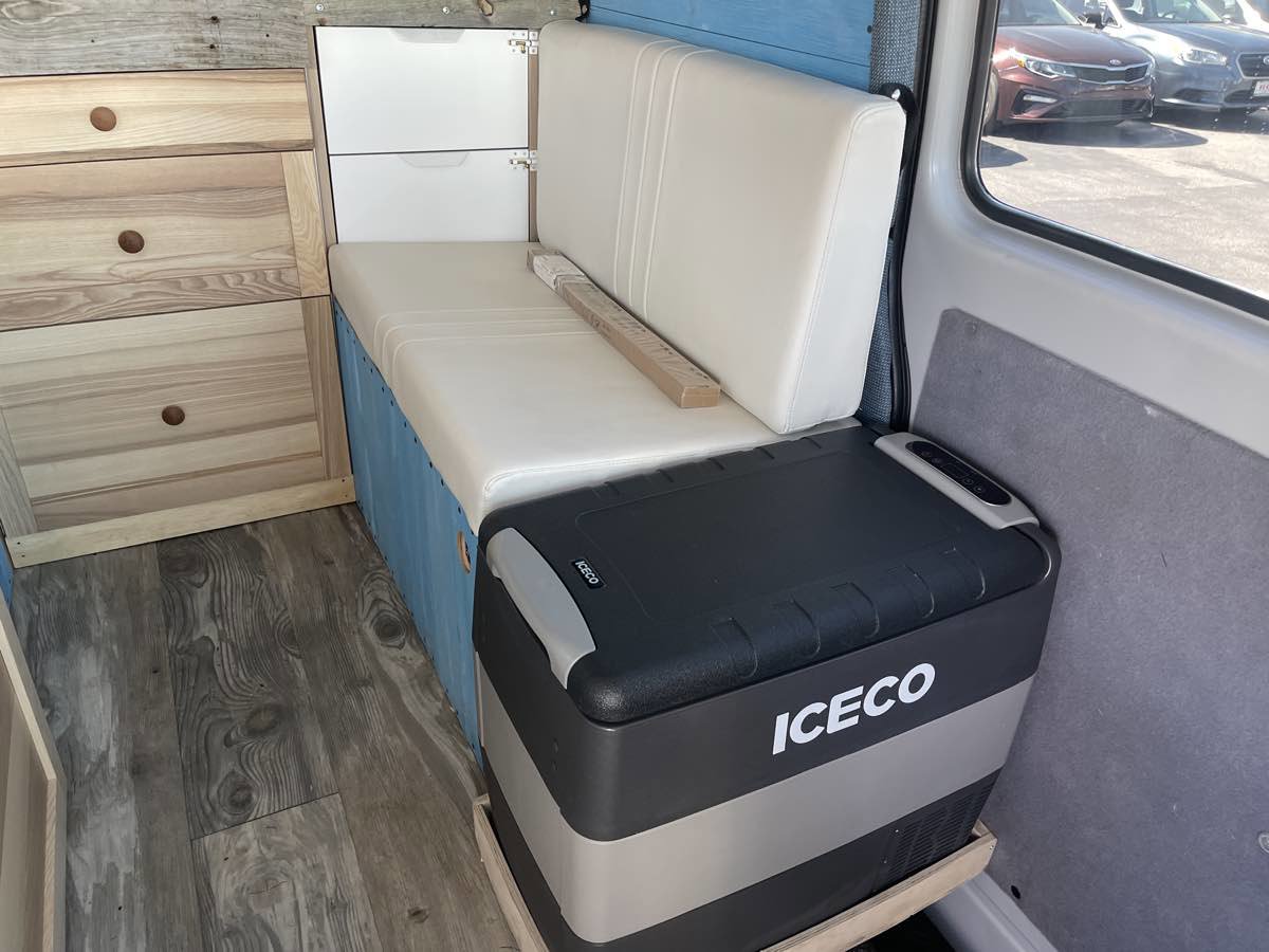 Used 2004 Dodge Sprinter 3500 w/ PWR Convenience Group image 18