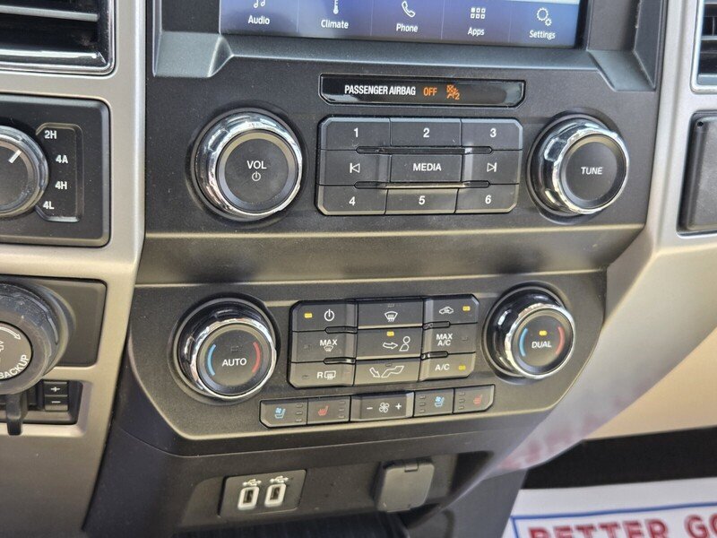 Used 2019 Ford F150 Lariat w/ Equipment Group 501A Mid AWD/4WD image 19