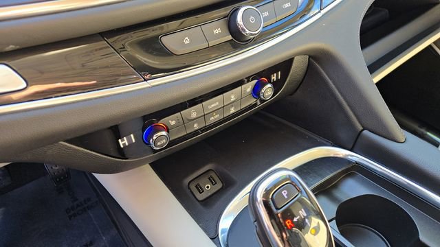 Used 2019 Buick Enclave Essence image 15