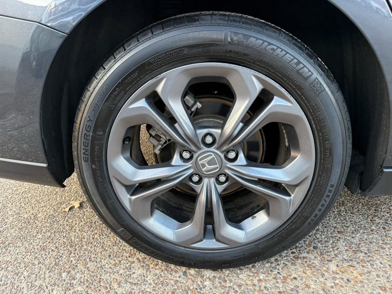 Used 2023 Honda Accord EX image 6