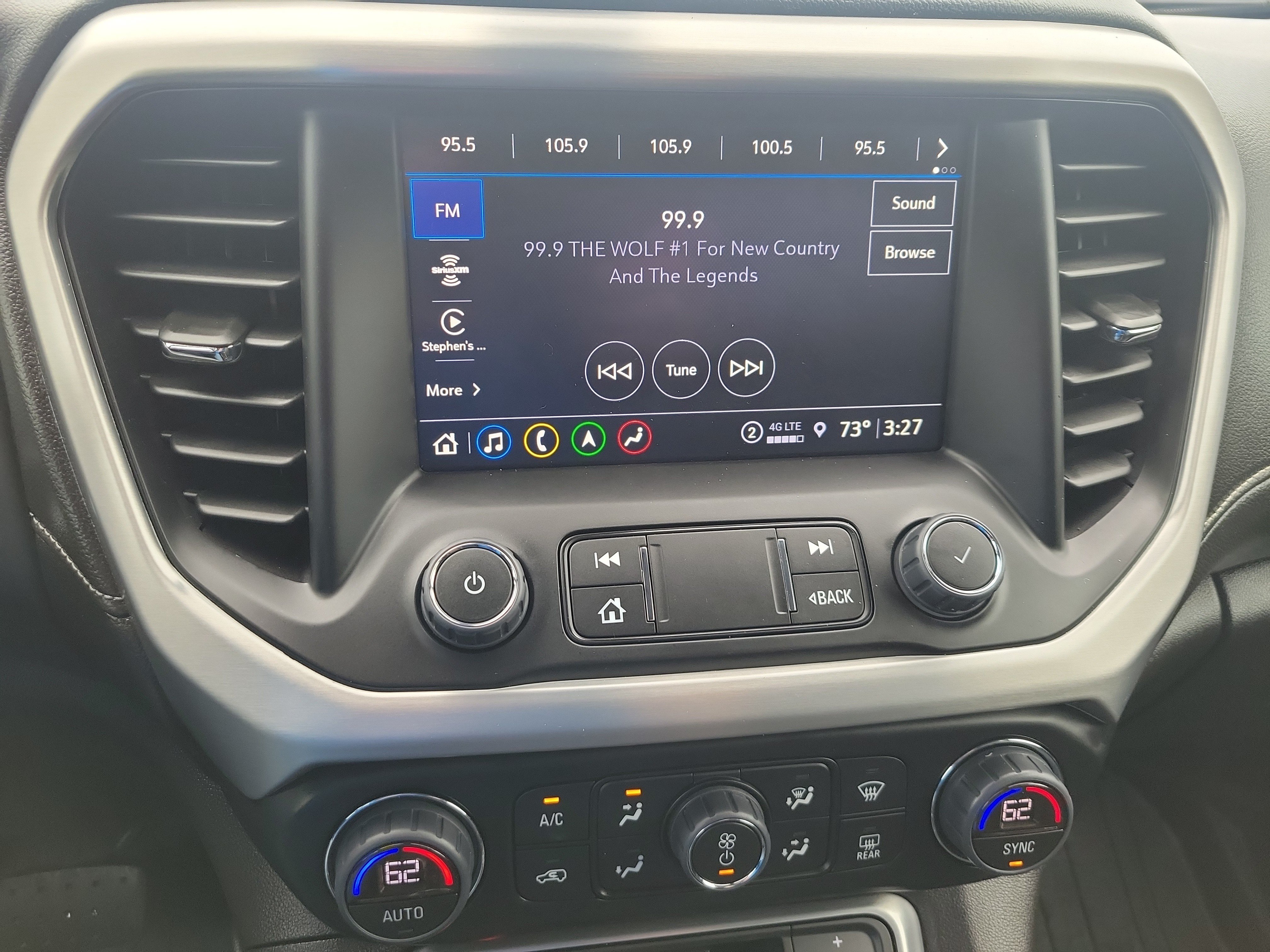 Used 2023 GMC Acadia SLT w/ Technology Package AWD/4WD image 26