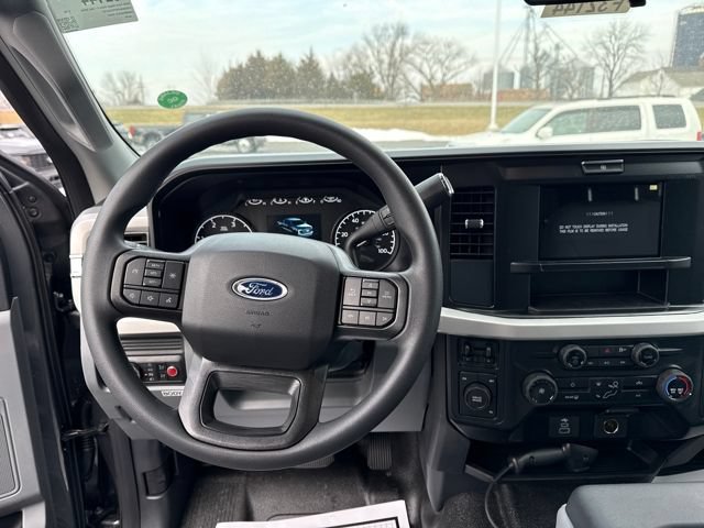 New 2026 Ford F550 4x4 Supercab Super Duty image 17