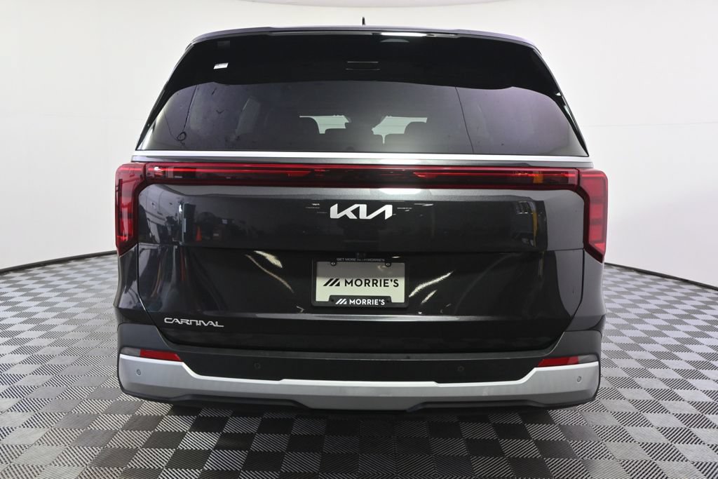 Used 2026 Kia Carnival FWD image 5