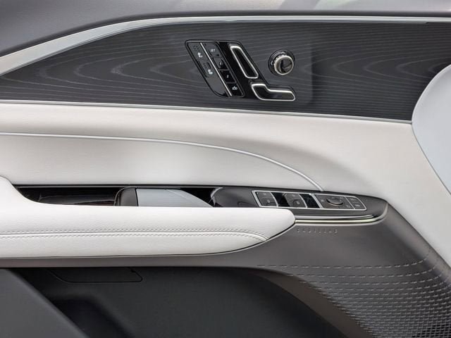 New 2026 Cadillac Lyriq Luxury RWD image 11