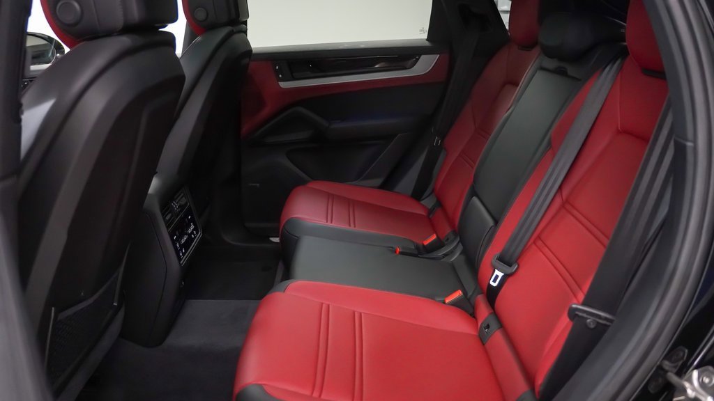 New 2025 Porsche Cayenne S image 18