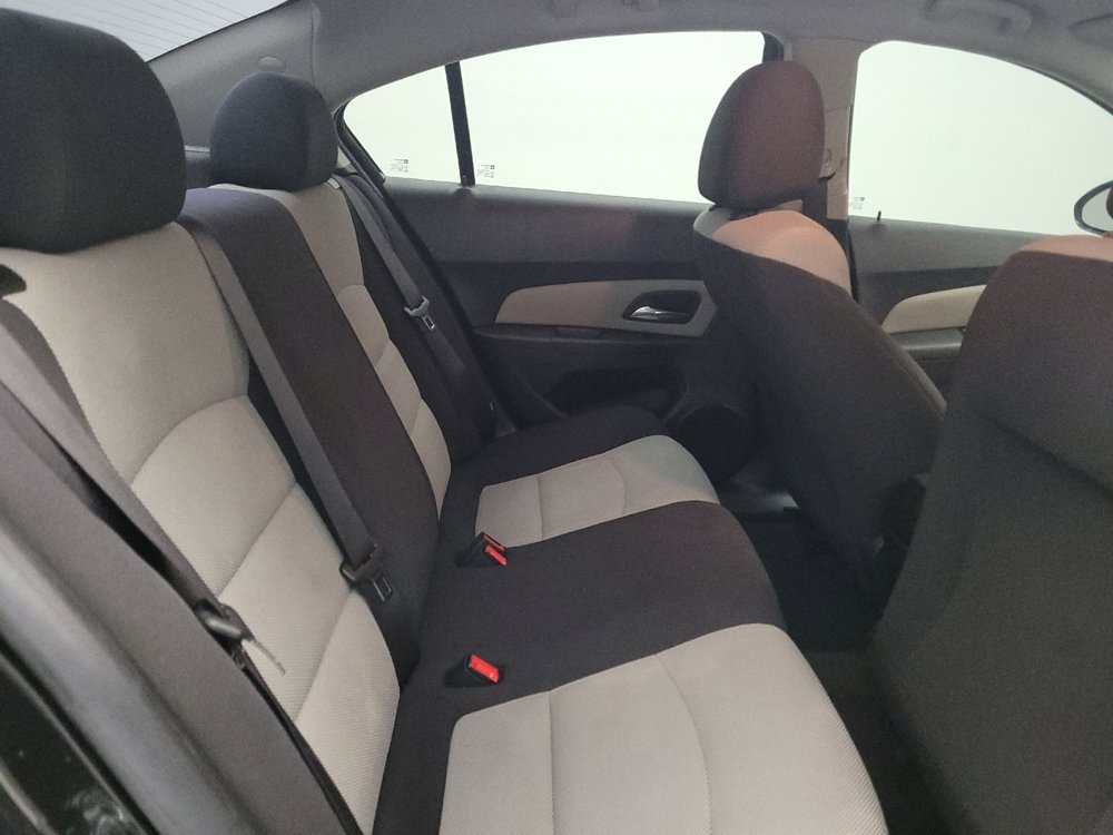 Used 2015 Chevrolet Cruze LS FWD image 19