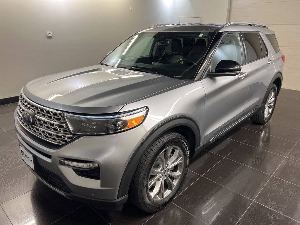 Used 2022 Ford Explorer Limited w/ Equipment Group 301A image 3