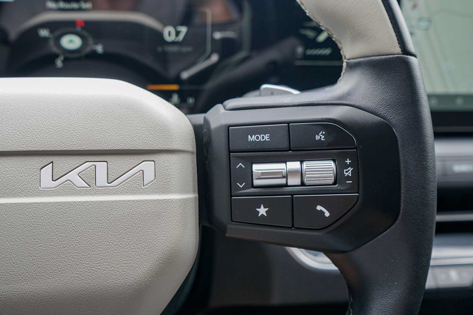Certified 2025 Kia K4 GT-Line w/ GT-Line Sunroof Package FWD image 14