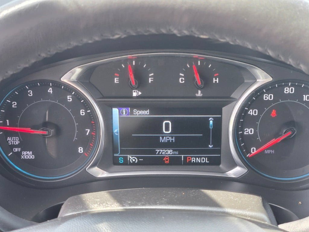 Used 2017 Chevrolet Malibu LT FWD image 33