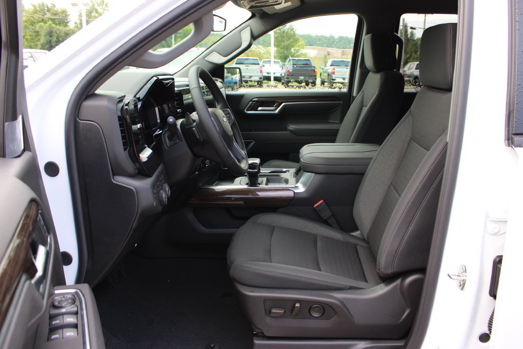 New 2026 Chevrolet Silverado 1500 LT w/ Safety Package AWD/4WD image 14