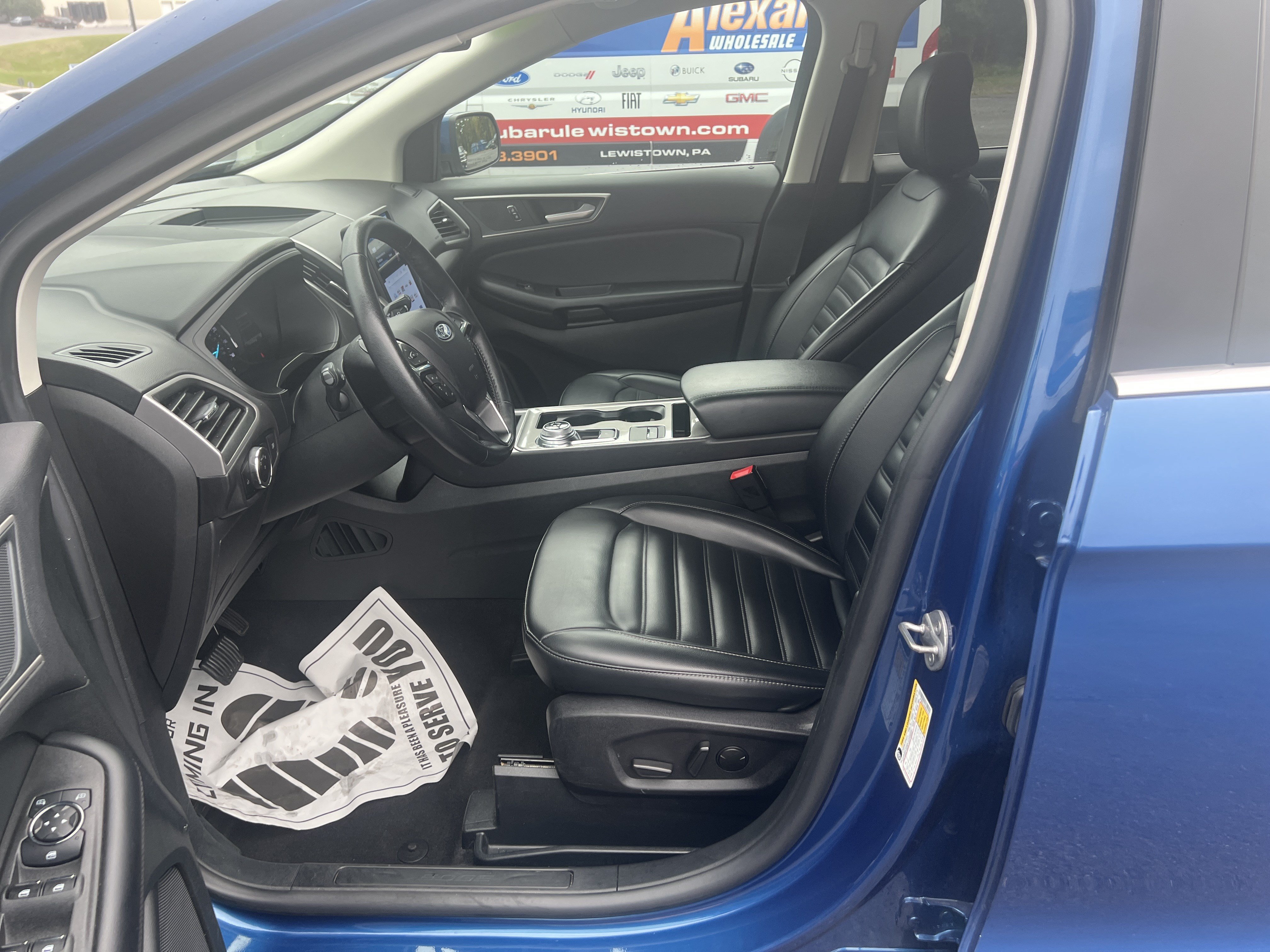Used 2024 Ford Edge SEL AWD/4WD image 12