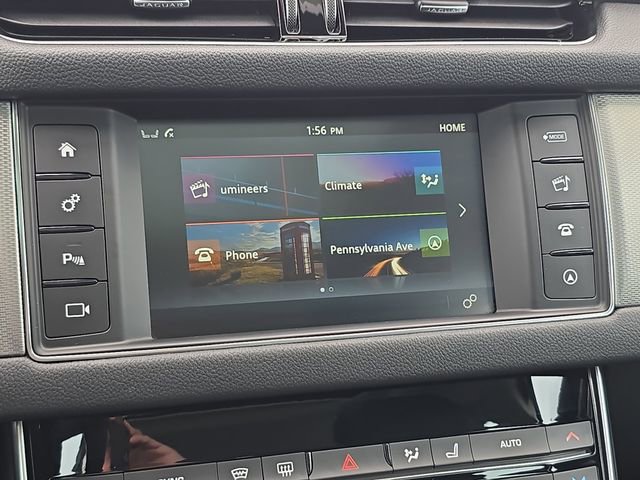 Used 2018 Jaguar XF Premium image 23