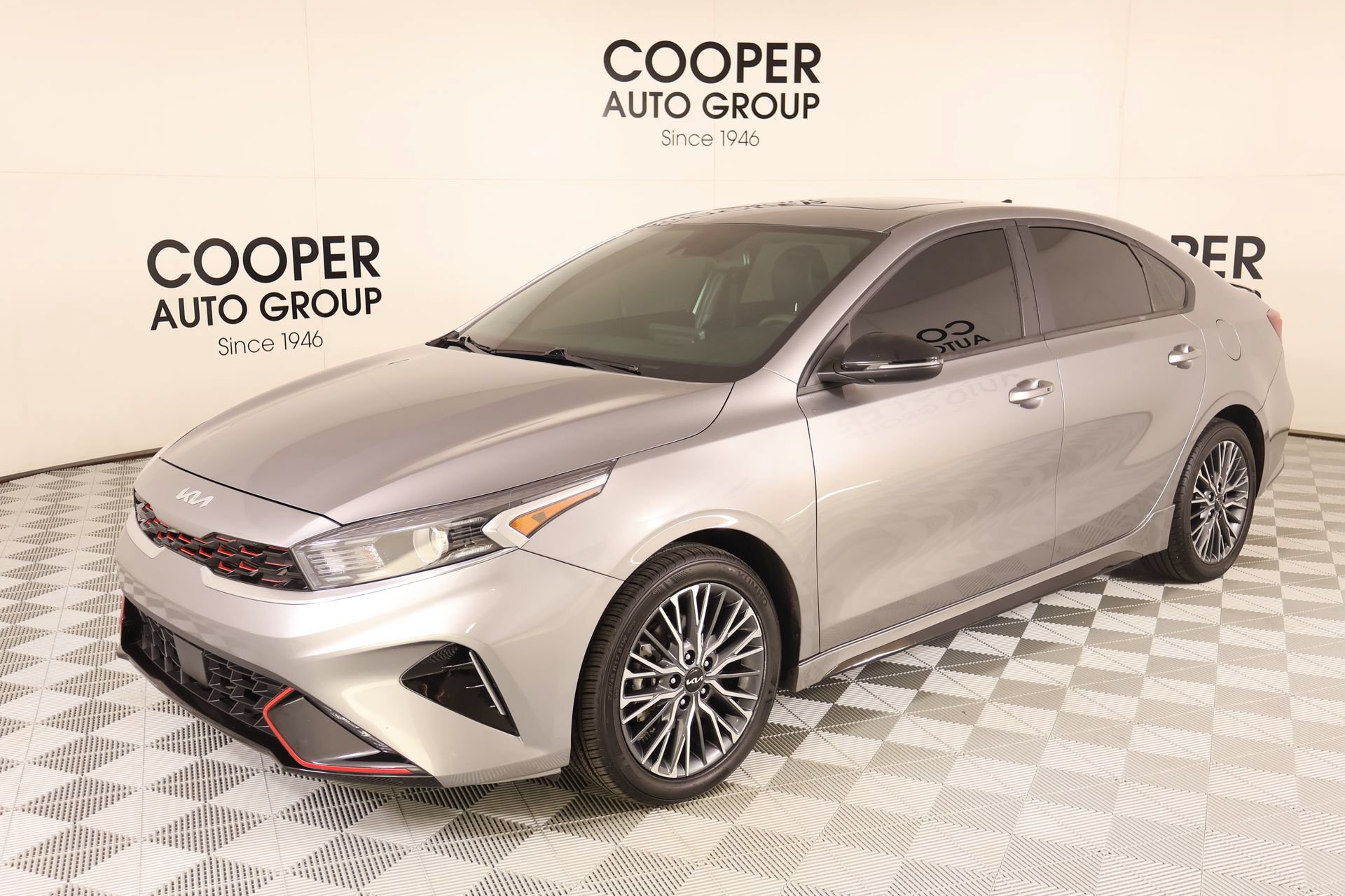 Used 2024 Kia Forte GT-Line w/ GT-Line Premium Package FWD image 10